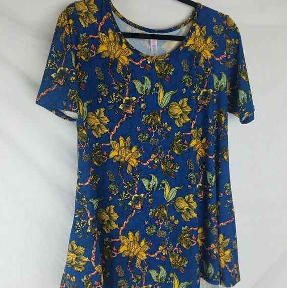 LuLaRoe Tops - 🖤FINAL PRICE🖤  Blue LulaRoe T-Shirt